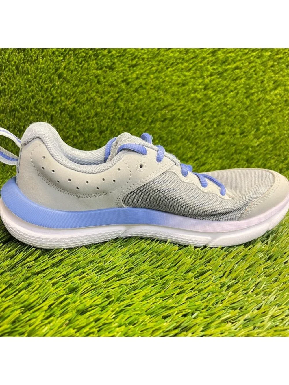 Under Armour Charged Assert 10 Girls Size 5Y Gray Purple Running Shoes Sneakers_4